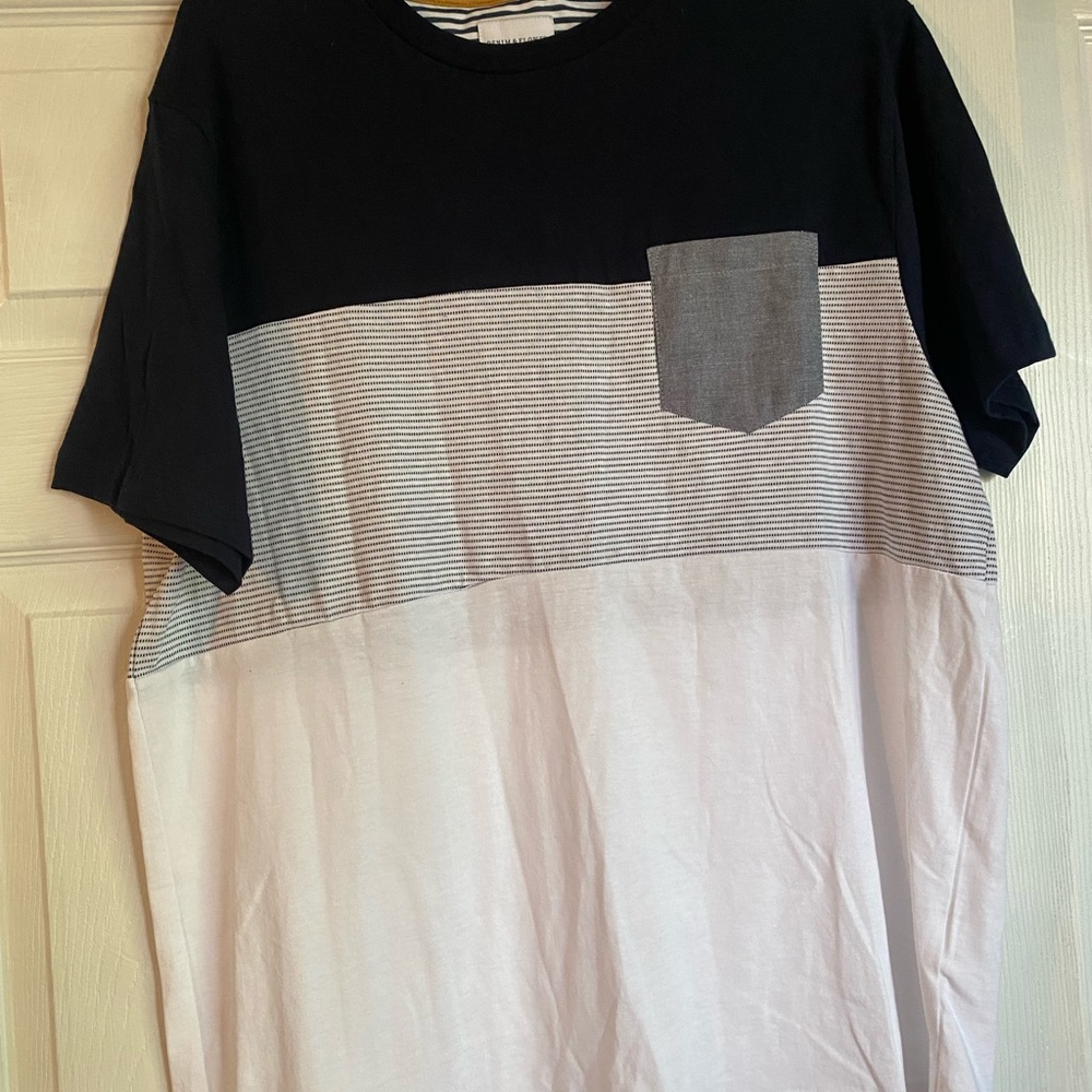 Men’s t shirt